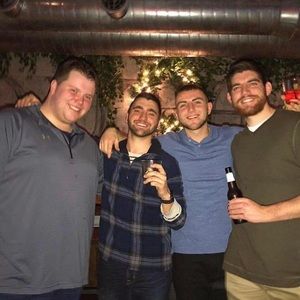 Meet your Posher, Cameron